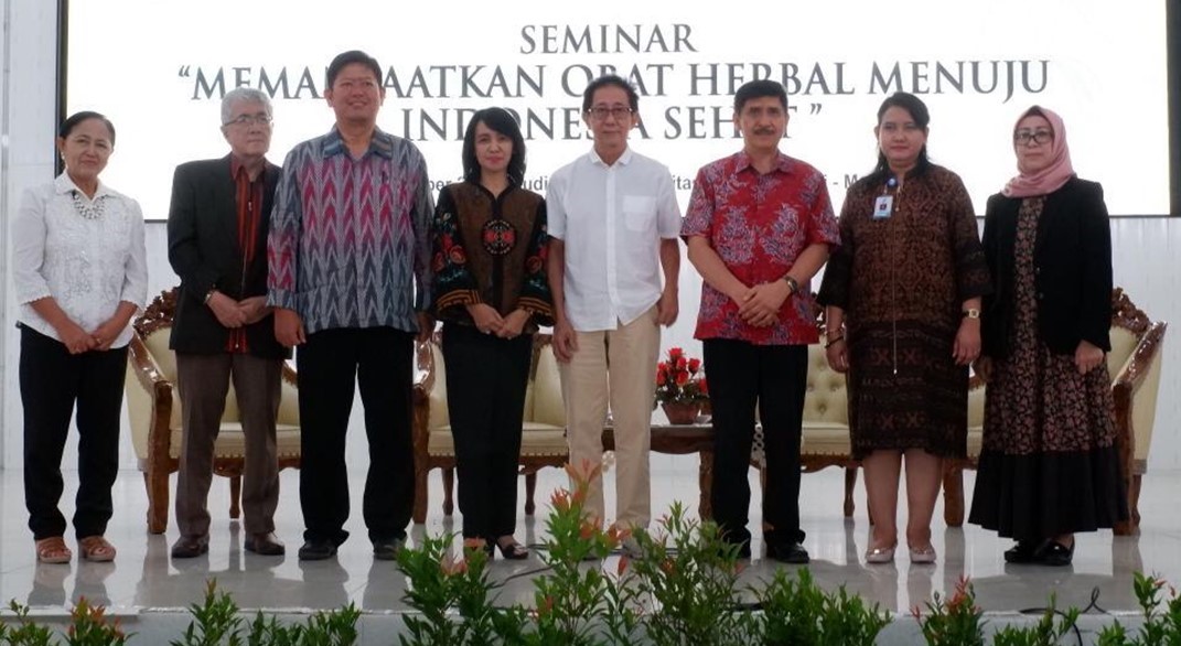 Potensi Obat Alam Indonesia: Genetic Resources, Traditional Knowledge, Herbal Medicine Product